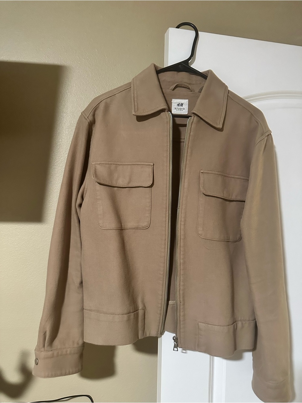 H&M Beige Zip-Front Shirt Jacket